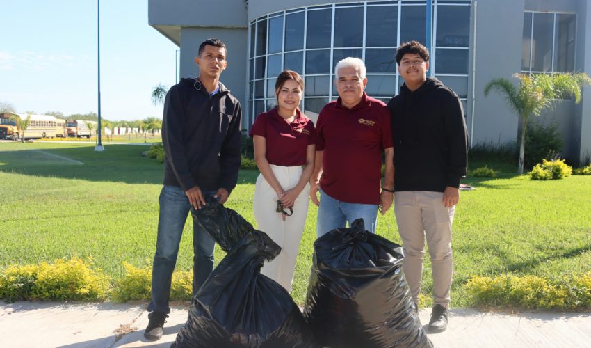 Donación de taparroscas por parte de CONALEP #259 que serán entregadas a Alianza Anticáncer Monterrey A.C.
