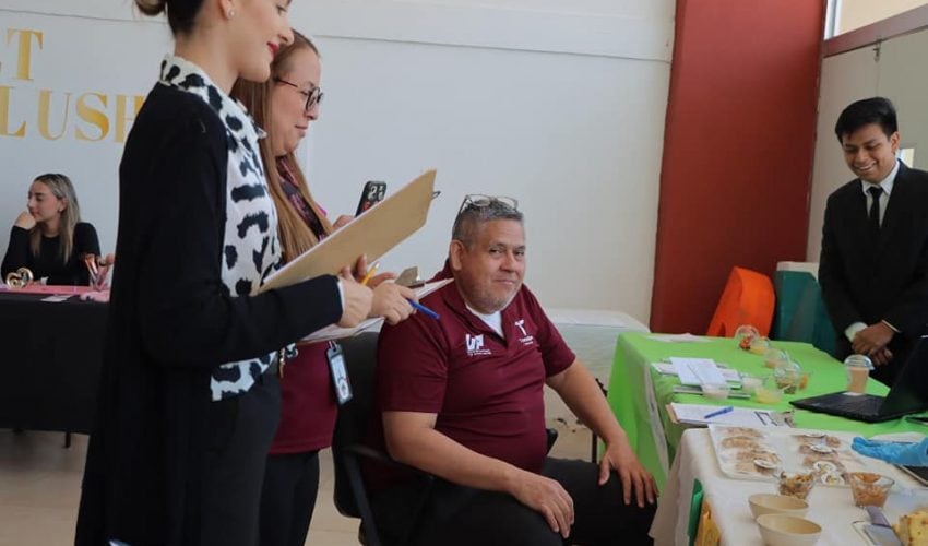 UPRR impulsa el espíritu emprendedor con la Feria de Proyectos Empresariales de la generación 2022